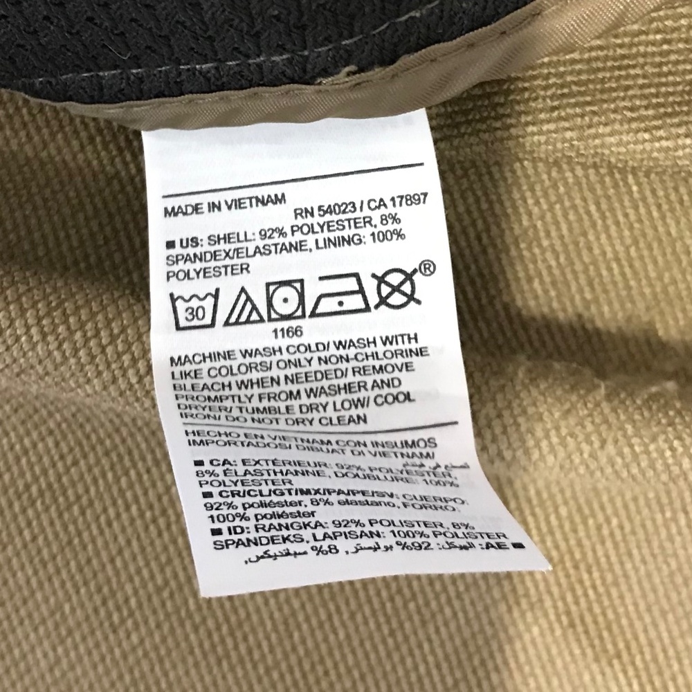 Old Navy Water Resistant Jacket - Picture 6 of 6